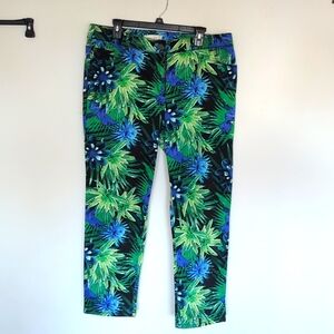 Chico's floral design pants size 2.5 w/ 4 pockets!